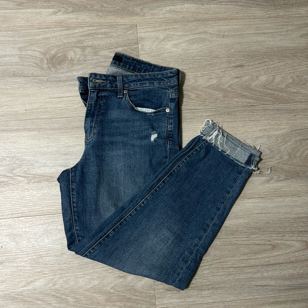 Uniqlo relaxed denim jeans